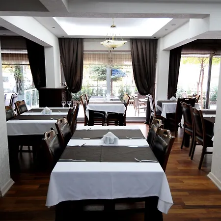 Отель Parlamenter 2*