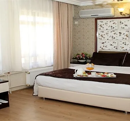 Отель Parlamenter 2*