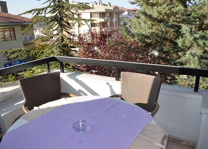 Parlamenter Hotel 2*